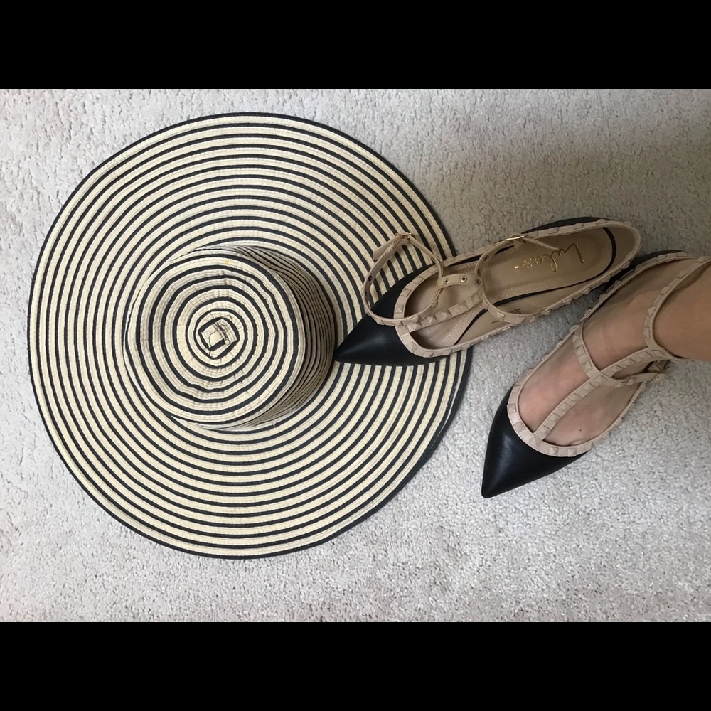 Brand New Women’s Shoes with Straw Hat!